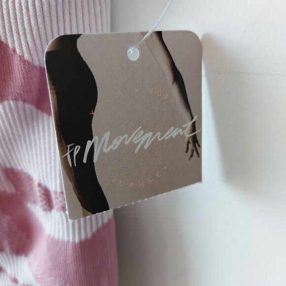 Free People pink Camo Cropped Pants - Picture 4 of 6